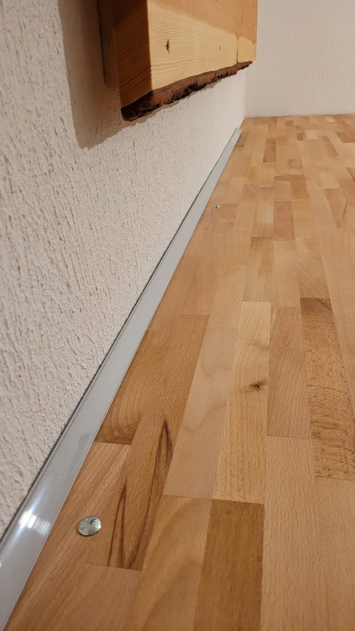 Sicherungsschrauben.jpg Sicherungsschrauben.jpg