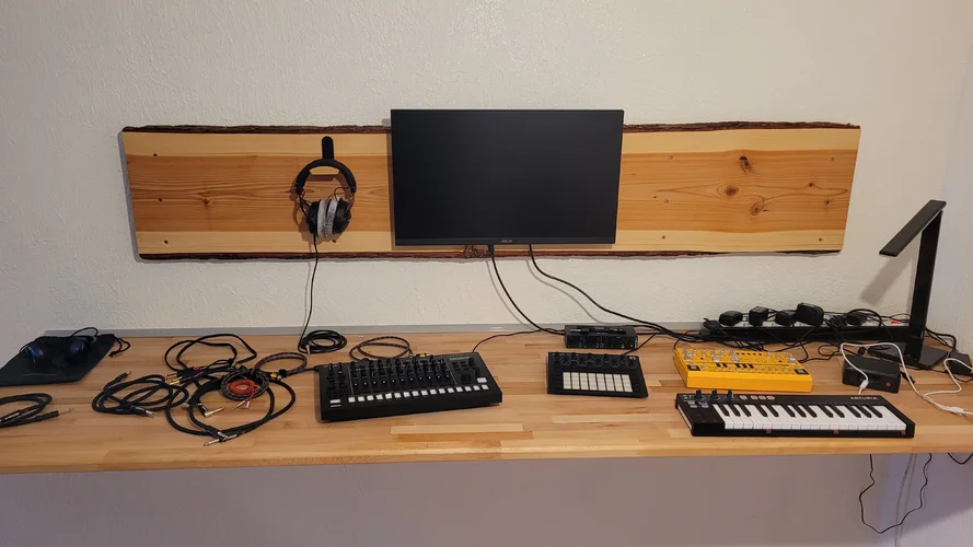 Studio 1.webp Studio 1.webp