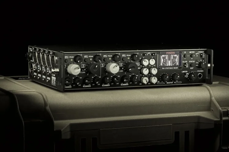 Fostex FM-4.webp Fostex FM-4.webp