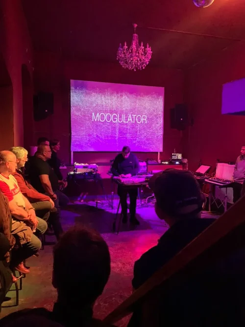 Moogulator Open Signals Köln DEDC20AA-755C-4D3A-B4E0-52C3B1EB224D.webp Moogulator Open Signals Köln DEDC20AA-755C-4D3A-B4E0-52C3B1EB224D.webp