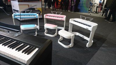 Musikmesse 2018 Kinderklaviere.JPG