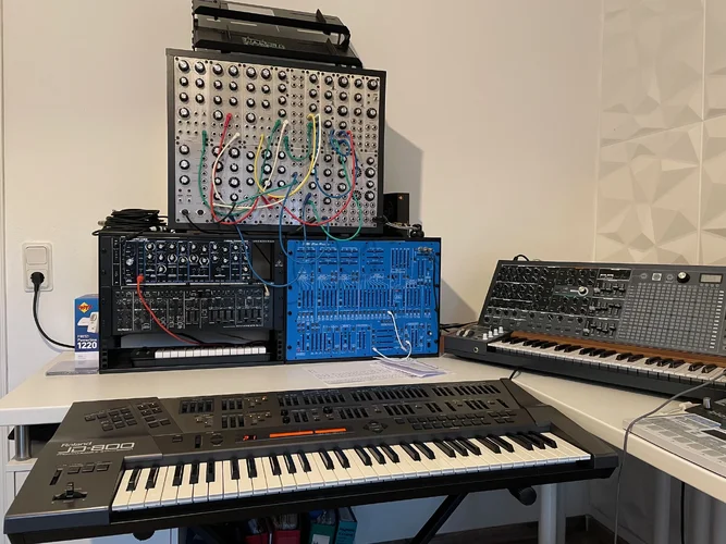 Studio2.webp Studio2.webp