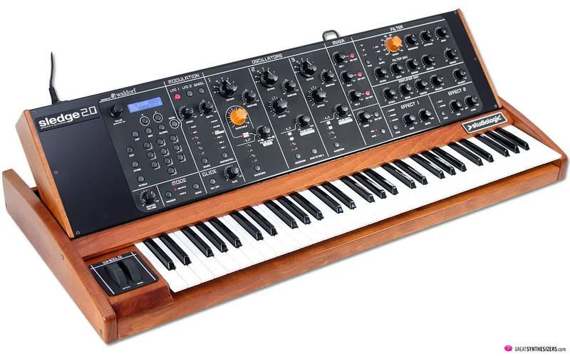 Studio-Sledge-XL-02.jpg Studio-Sledge-XL-02.jpg