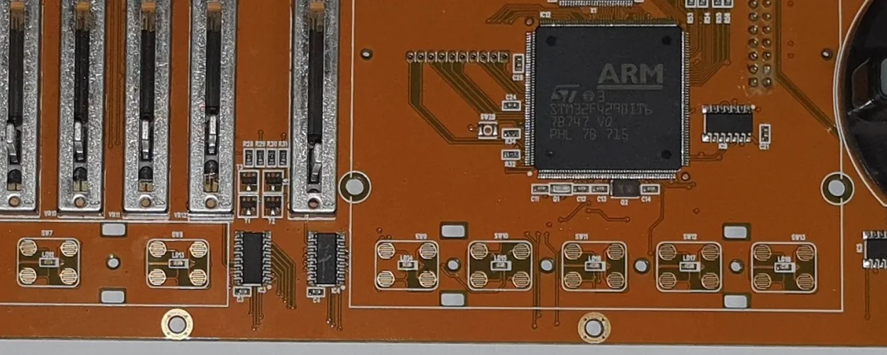 DM6_MCU.png DM6_MCU.png