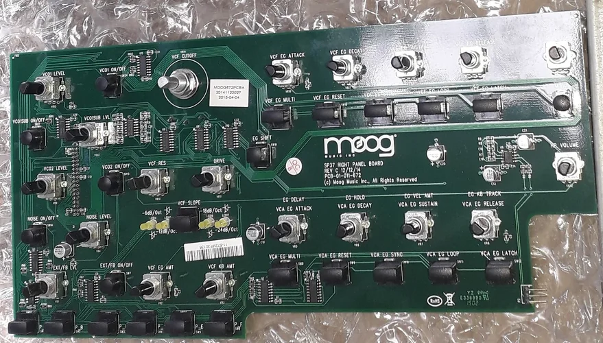 Moog Sub37 right panel board (PCB-01-011-672).jpg Moog Sub37 right panel board (PCB-01-011-672).jpg