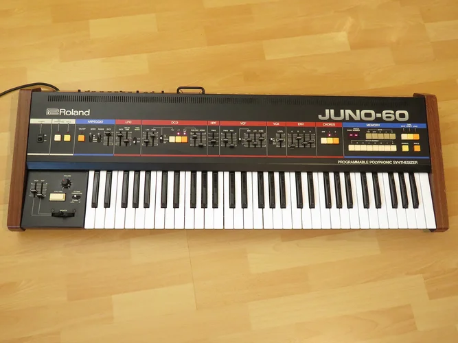 roland_juno-60_06l.webp