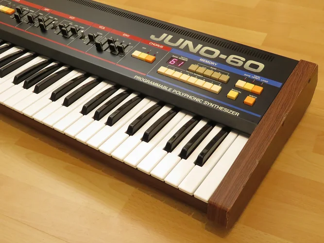 roland_juno-60_08l.webp