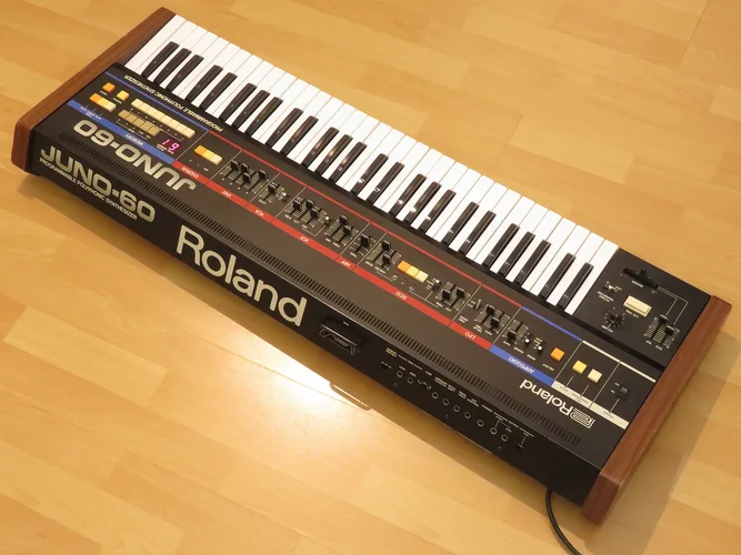 roland_juno-60_09l.webp
