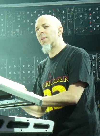 Jordan_Rudess2_(H.I)_(cropped).jpg Jordan_Rudess2_(H.I)_(cropped).jpg