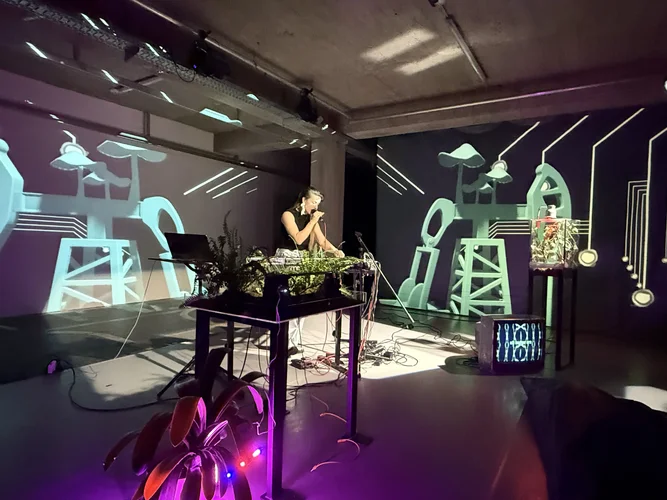 2024-11-24 Köln, Mylène Kroon, Eden Machine