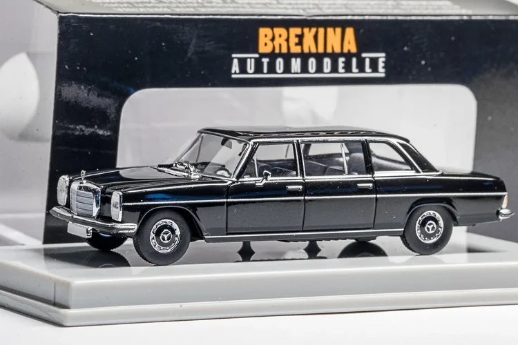 Mercedes-St8-lang-Kraftwerk-1975 (5 von 5).jpg Mercedes-St8-lang-Kraftwerk-1975 (5 von 5).jpg