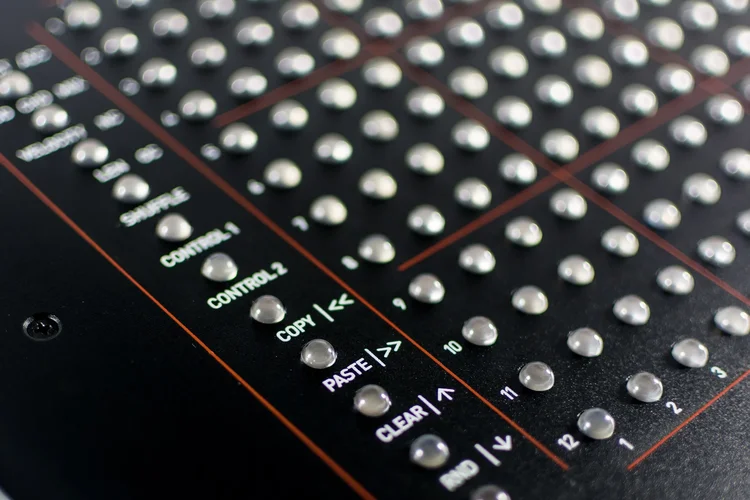 SEQ12-ModeMachines-Photoshoot (8).webp