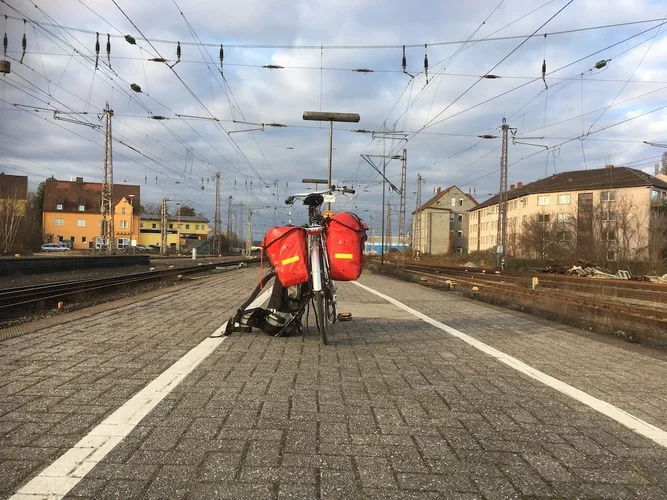 IMG_0988_abfahrt.JPG IMG_0988_abfahrt.JPG