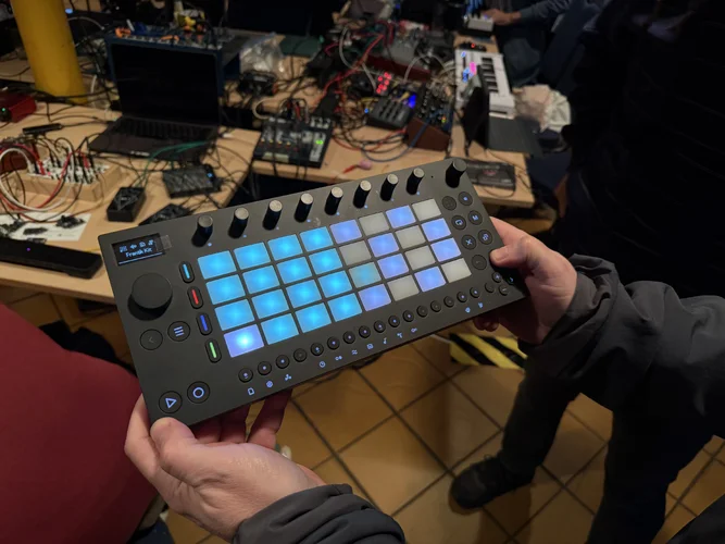 Nerdlich 6098.webp Nerdlich 6098.webp