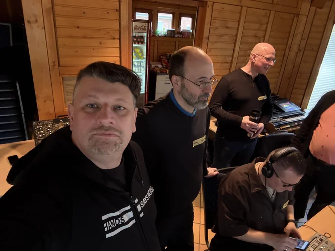 Nerdlich 6053.webp Nerdlich 6053.webp