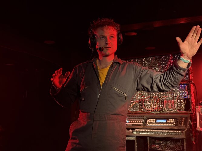 2025-04-28 Köln, Look Mum No Computer, Luxor