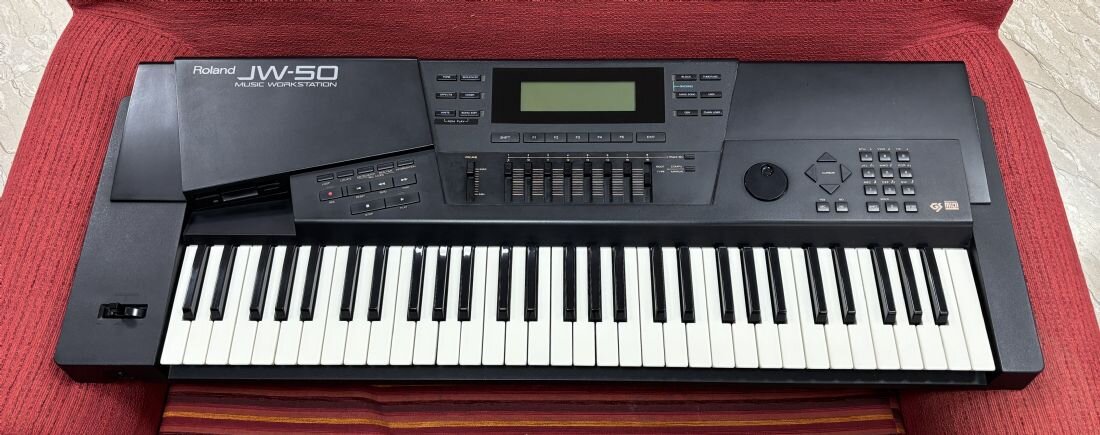 roland_jw-50.jpg