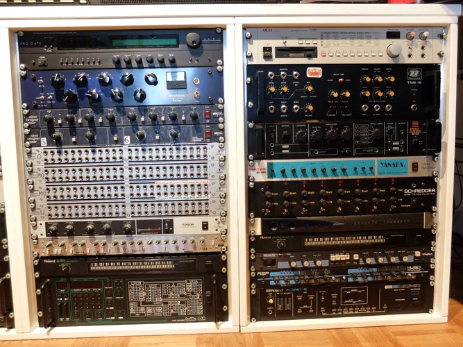 DSCF9702.webp DSCF9702.webp