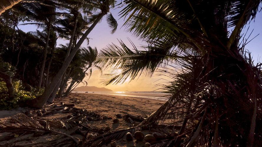 Sonnenaufgang Chilli Beach 1.jpg Sonnenaufgang Chilli Beach 1.jpg