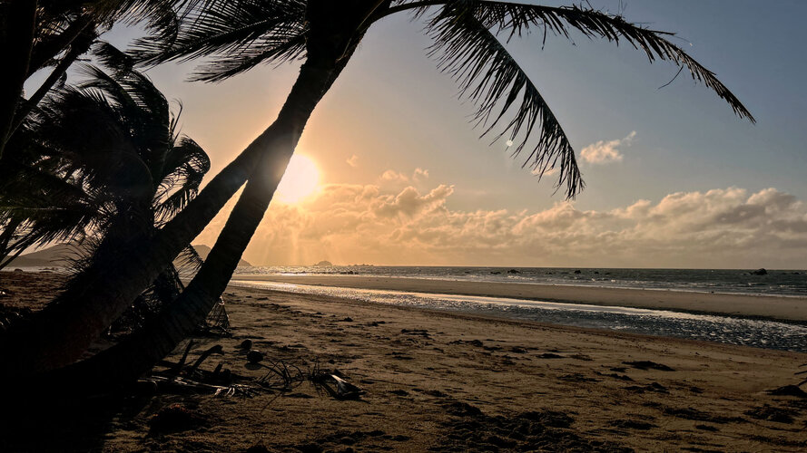 Sonnenaufgang Chilli Beach 2.jpg Sonnenaufgang Chilli Beach 2.jpg
