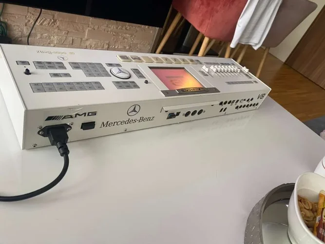 korg_m3_2.webp korg_m3_2.webp