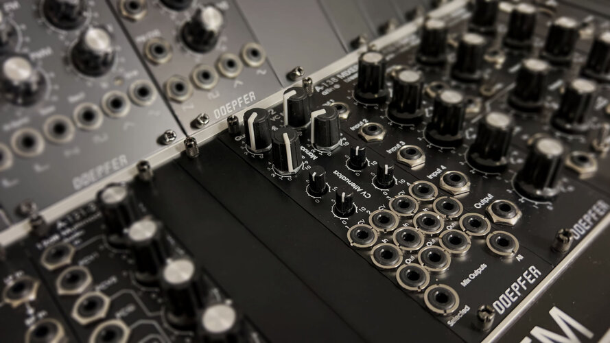 20250630-01 Doepfer Mischer.jpg 20250630-01 Doepfer Mischer.jpg