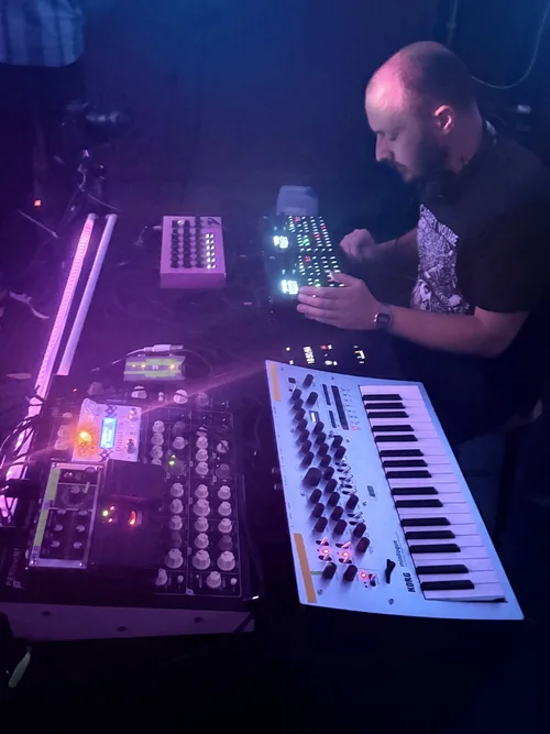 Open Signals 5389.webp