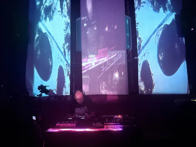 Open Signals 5400.webp