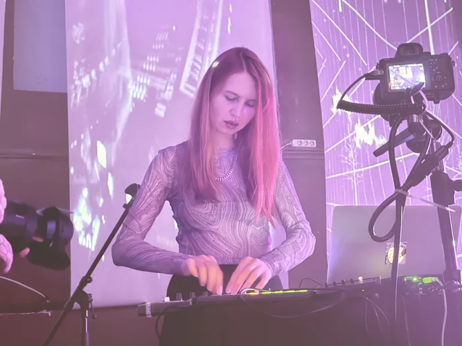 Open Signals 5496.webp