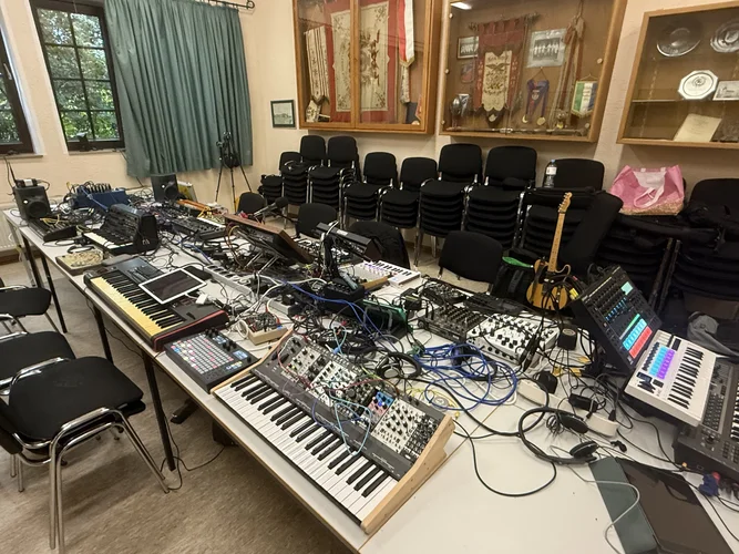 EA Synth Tech 5793.webp