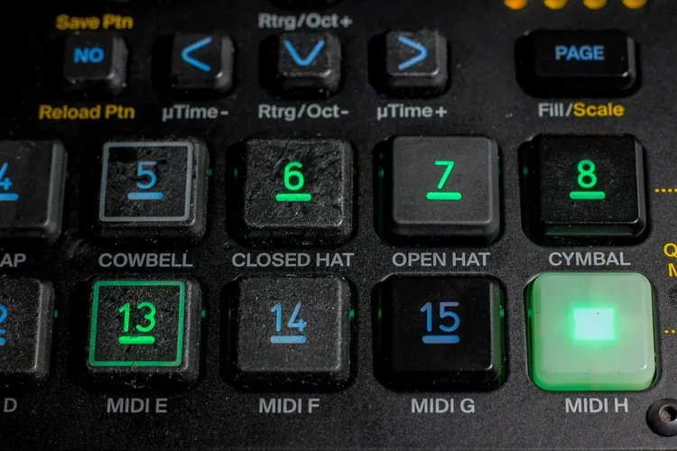 DT-sticky-buttons2 (1 von 1).jpg DT-sticky-buttons2 (1 von 1).jpg