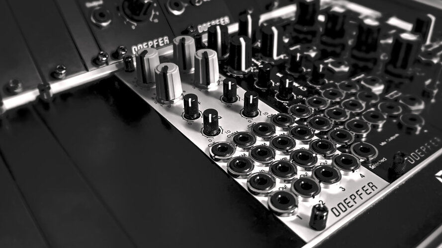 20250807-05 Doepfer Quad Poly VCF A-105-4.jpg