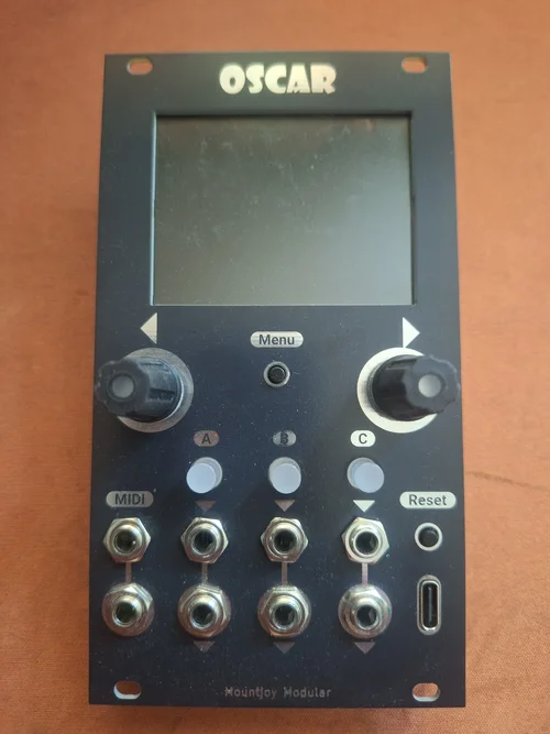 Oscar_Front.webp Oscar_Front.webp