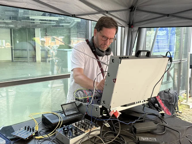 Düsseldorf Modular Performance Büdchentag 7778.webp