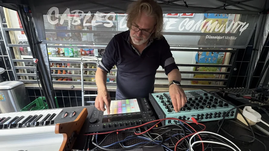 Düsseldorf Modular Performance Büdchentag 7702.webp