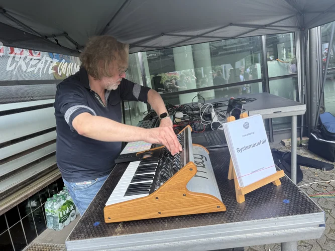 Düsseldorf Modular Performance Büdchentag 7701.webp