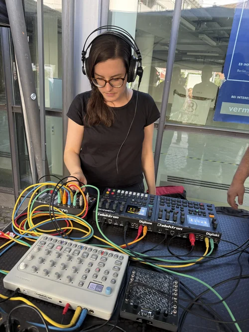 Düsseldorf Modular Performance Büdchentag 7682.webp