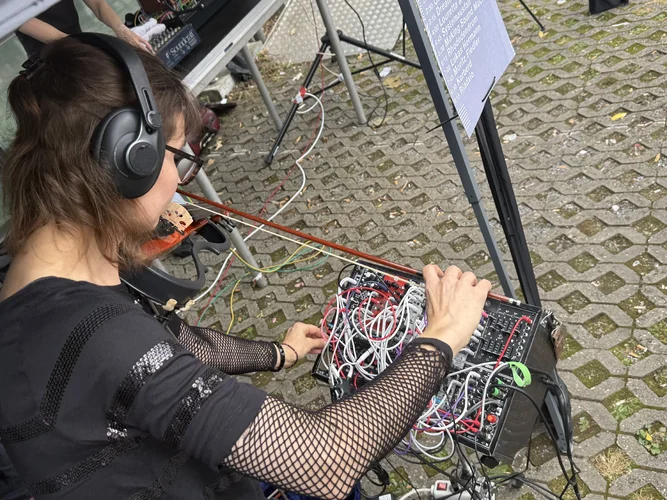 Düsseldorf Modular Performance Büdchentag 7659.webp