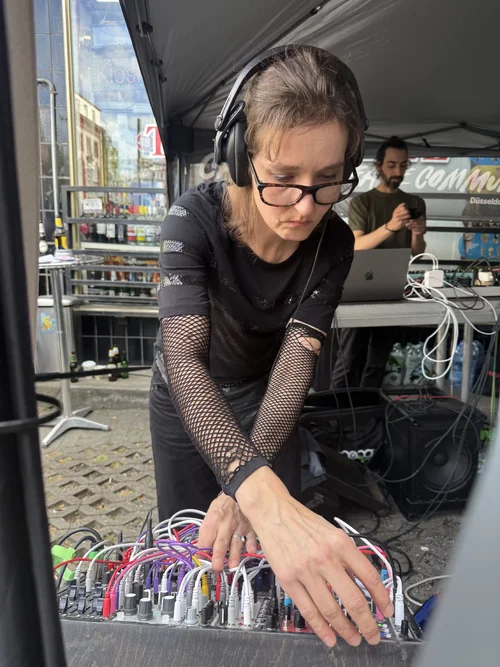 Düsseldorf Modular Performance Büdchentag 7646.webp