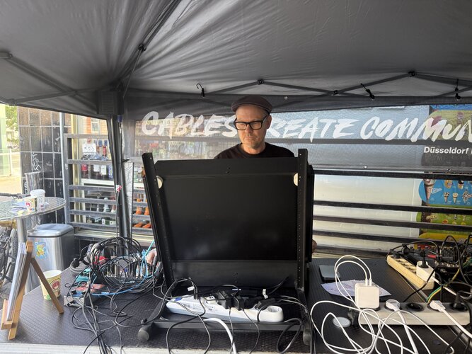 Düsseldorf Modular Performance Büdchentag 7592.jpeg