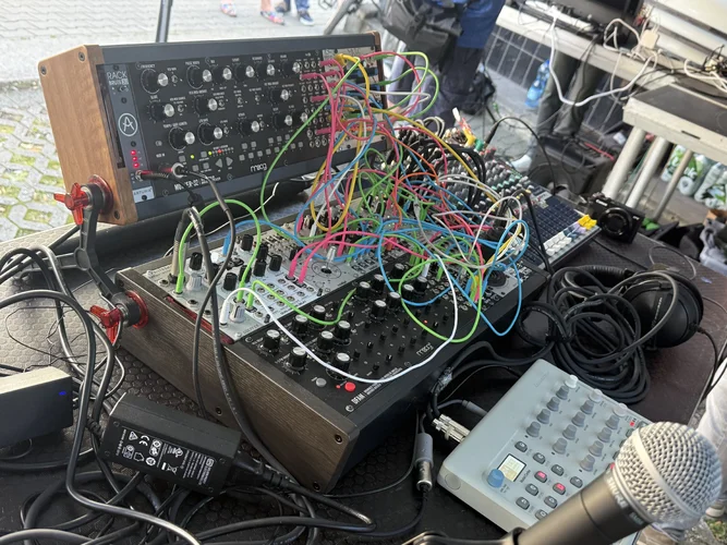 Düsseldorf Modular Performance Büdchentag 7590.webp
