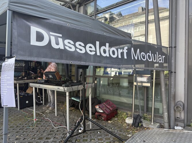 Düsseldorf Modular Performance Büdchentag 7588.jpeg