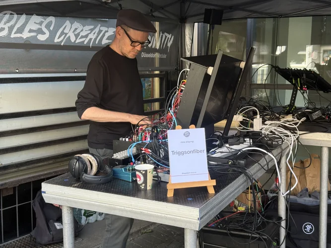 Düsseldorf Modular Performance Büdchentag 7580.webp