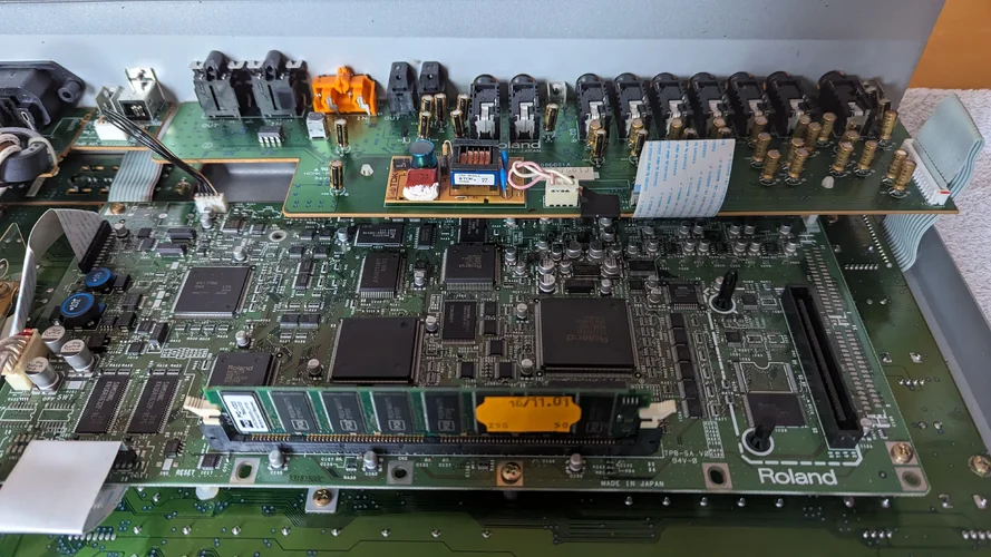 PXL_20230701_160620238.webp PXL_20230701_160620238.webp