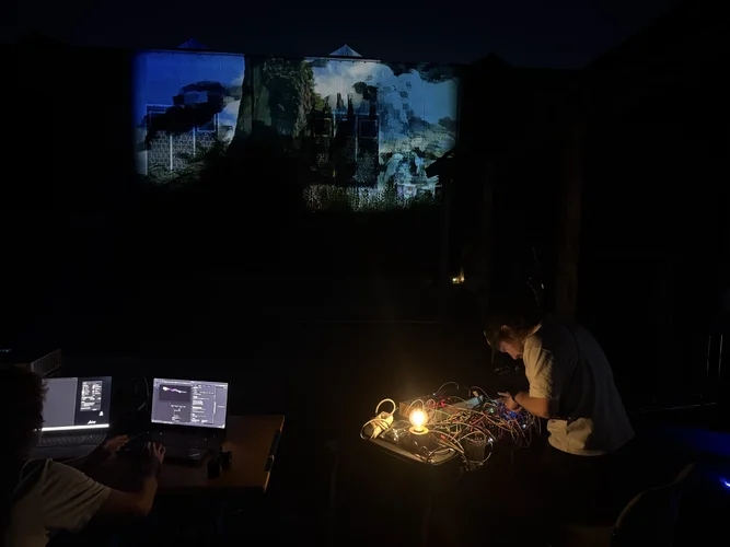 Re-Light CGN 25 1039.webp