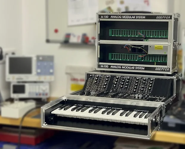 20250924-05 Doepfer A-100P6 auf A-100PBK.webp 20250924-05 Doepfer A-100P6 auf A-100PBK.webp