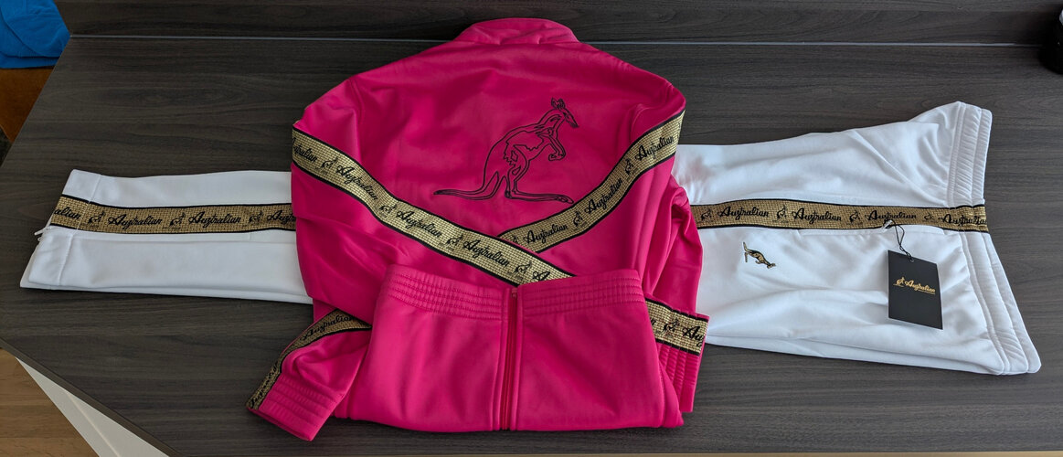 Tracksuit_2.jpg