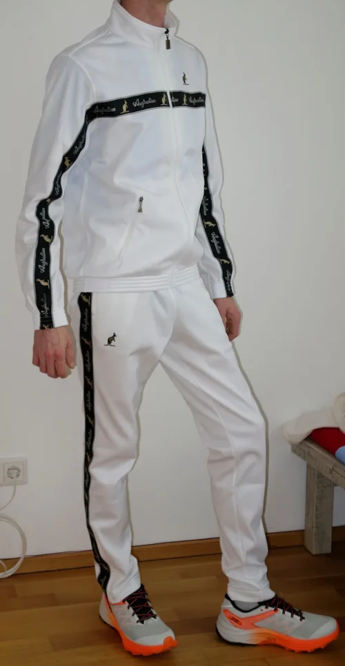 Australian_Tracksuit_Weiss_Weiss_Schwarz.JPG