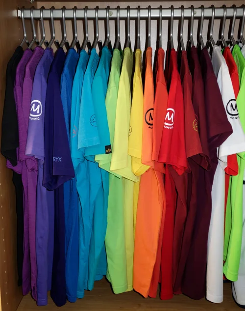 TShirts_vollst.webp TShirts_vollst.webp