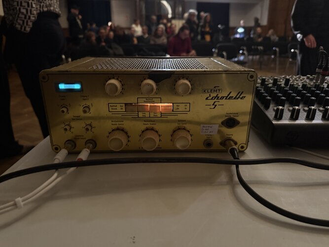 Theater der Klänge Neue elektronische Töne 2707.JPG
